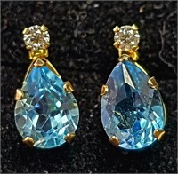$180 10K  Blue Topaz(1.5ct) Moissanite(0.06ct) Ear