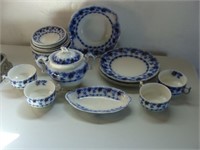 Blue Patterned Dish Set