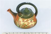 Roseville 7-T Zephyr Lilly Tea Pot