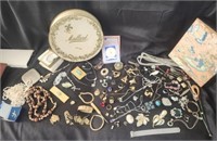 Large Lot of Estate Costume Jewelry & Vanity Items