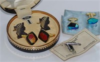 Four pairs of men's vintage cuff links