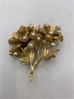 VINTAGE SIGNED HAR FLOWER BROOCH