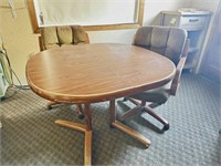 Chrome Craft Dining Table & 5 Roller Chairs
