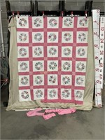 Partial finished circle quilt top (69.5X85)