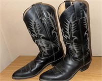Tony Lama Cowboy Boots, Black, 9.5D, Made in