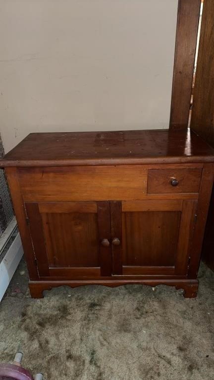 Early Lift Top Cabinet, 1-Drawer, 2-Door