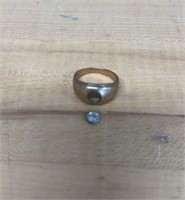 10k Gold Ring, Stone Out