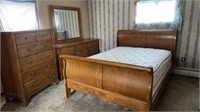 Oak Bedroom Set - Mattress/Box Springs Not Include