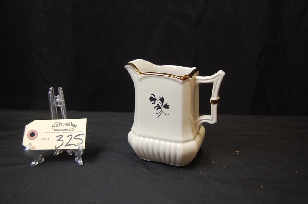 Tea Leaf - Antiques & Collectibles Auction