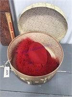 Ladies red hat w/round hat box