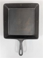 Unmarked Lodge Cast Iron Square Skillet