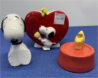 Vintage Snoopy , S/P Shakers , Small Vase
