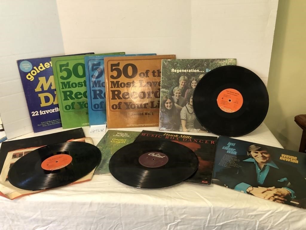 12 LPs-country, Beach Boys