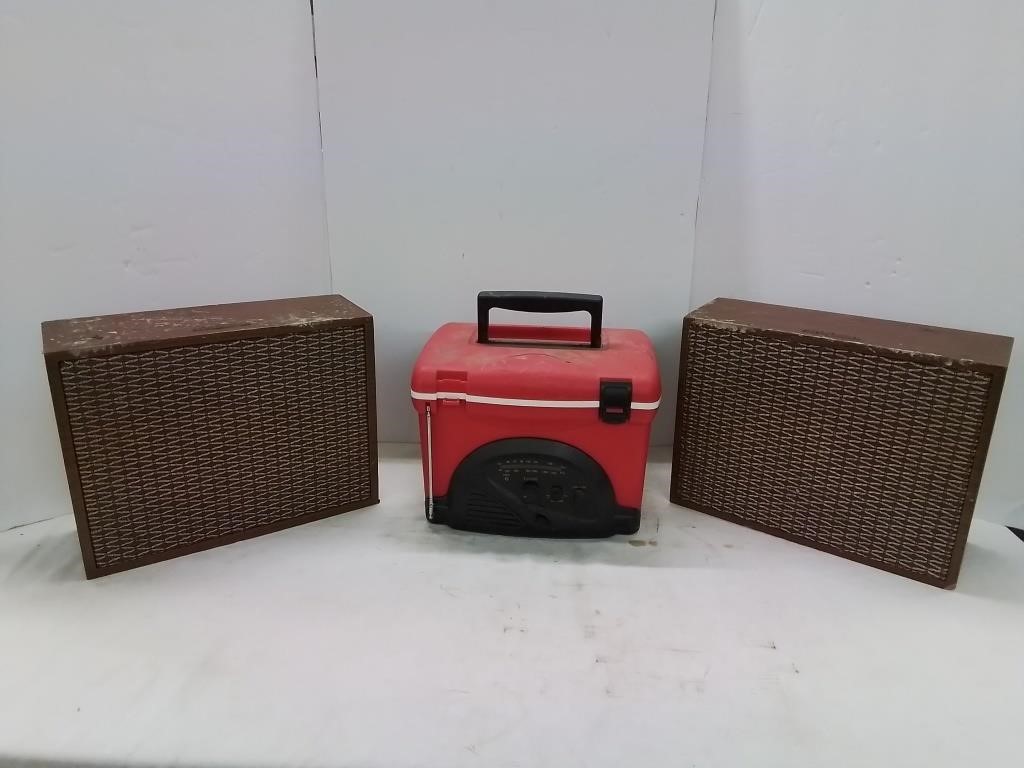 RCA Victor speakers and radio cooler