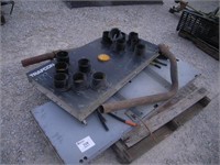 pallet with left/right arrow flasher