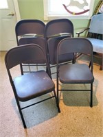 Black folding chairs (4)