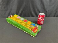 Vintage Gee-Wiz Horse Race Track Metal Toy