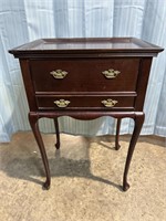 Mahogany Queen Anne Petite Jewelry Chest