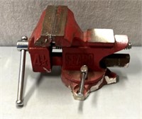 Seers 4 1/2 inch bench vise