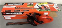 Black & Decker, 18 inch hedge trimmer, electric