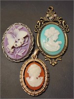 Lot of 3 Brooches