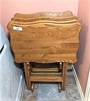 Scalloped Edge Wooden TV Trays