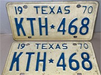 VINTAGE MATCHING PAIR 1970 TEXAS LICENSE PLATE