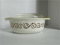 Vintage White Pyrex Casserole 1.5 Quart Empire