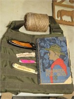 VINTAGE BACKPACK SCOUT BOOK AND POCKET KNIVES