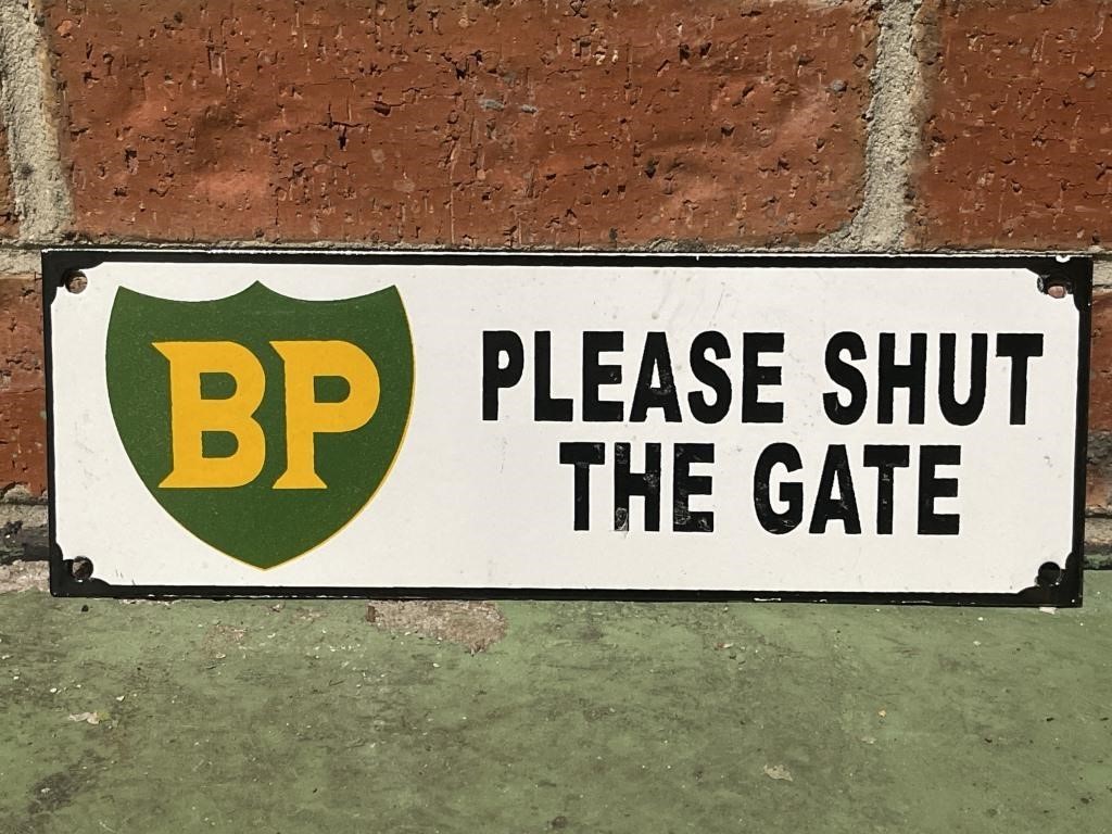 BP Please Shut The Gate Enamel Sign - 300 x 100