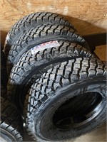 NEW 11R22.5 drive tires, Bidx4