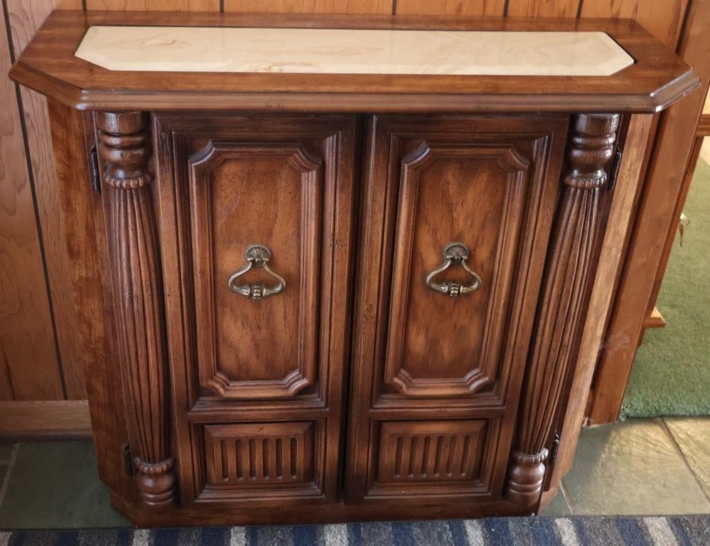 Marble Top Style Entryway Table