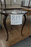 1 Round Table with Mirror Top (24" x 27"t)
