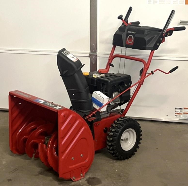 TROY-BILT Storm 2410 24in Snow Thrower