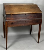 Desk on stand ca. 1810; in walnut with a slant