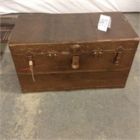 Metal steamer trunk