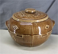 VINTAGE POTTERY 2 HANDLE BEAN POT W/ LID - USA