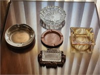 COLLECTION OF VINTAGE ASHTRAYS