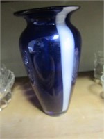 Art Glass Blue & White Vase