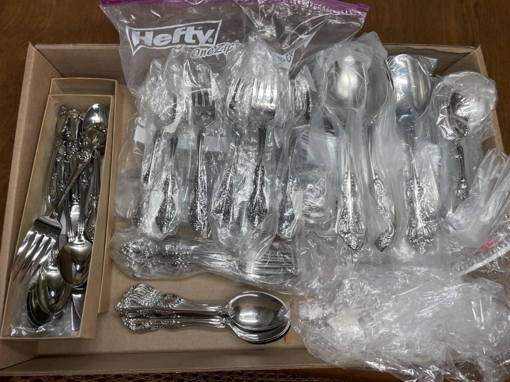 (50+ PCS) ONEIDA STAINLESS FLATWARE SET