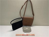 NEAT LOT OF LADIES PURSE/HANDBAG