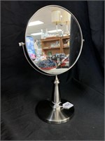 2-SIDED MAKE-UP FREE-STANDING MIRROR
