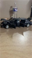 Diecast 1 24th Scale 2001 Presidential Limo