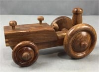 Wooden tractor toy