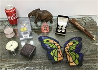 Group of small decor pieces