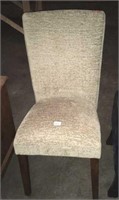 Single upholstered chair