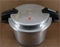 Vtg Mirro Pressure Canning Stock Pot