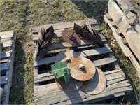 Misc Shovels & Grain Drill Discs *Location 1