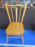 EARLY SM CHILD'S/ DOLL CHAIR