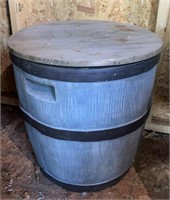 Cast Plaster Barrel w Wood Lid 18x18